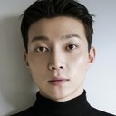 Kim Sang-heun als Officer Jung