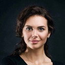 Діана Розовлян als Valentyna Popeliukh