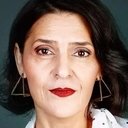 Elena Ivanca als Mrs. Cristea