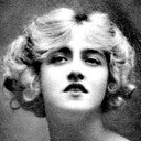 Ivy Close als Sheila Moore