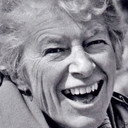 Gwen Moffat als Herself