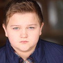 Connor Cain als Hedge