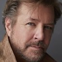 Timothy Paul McCarthy als Chuck