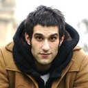 Slimane Yefsah als Farivar