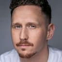 Rhys Huber als Shane Yamada-Jones (voice)