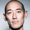 Claudio Mas als El Profesor / Potti (voice) / Narrador (voice)