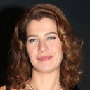 Βίκυ Μαραγκάκη als Eleni, Pelagia's Friend