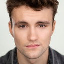 Khobe Clarke als Scott Russell