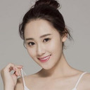 Zixi Rong als Xin Ruyin