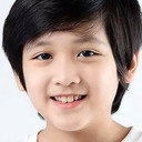 Nantapat Apiwat als Nut [Young]