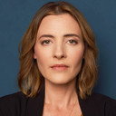 Amy Meridith als Female Concierge