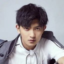 Li Hengjian als Fang Qing