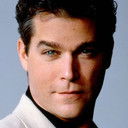 Ray Liotta als Gate Guard