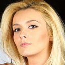 Diana Dumitrescu als Ema Sturdza