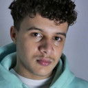 Samy Belkessa als Jeune gitan agressif