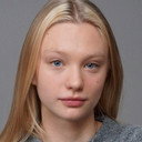 Teele Piibemann als Liina