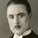 Syd Chaplin als The Kaiser