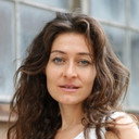 Jarah Maria Anders als Young Woman