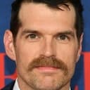 Timothy Simons als Jackson