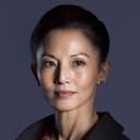 Tamlyn Tomita als Sallie Petersen