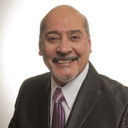 Ray De La Paz als Tony's Father