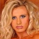 Joanna Thomas als The Beautician