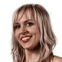 Adrienn Urbán als Audrey Bride