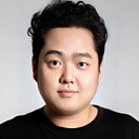 Bao Haochen als Fatty