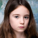 Effie Linnen als Joan's Girl 2