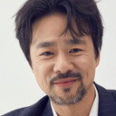 Kim Hong-pyo als Han Pan-dong