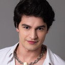 Alejandro Gutiérrez als Kevin