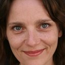 Sabrina Delarue als Catherine
