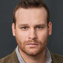Michael Krikorian als Thomas