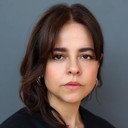 Emma Ramos als Alma Flores