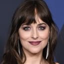 Dakota Johnson als Carrie