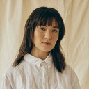 Eloise Yamashita als Assessora da Editora