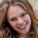 Rosanne van Abeelen als 