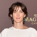 Anna Bellato als Direttrice di Megaproduzioni