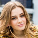 Josephine Langford als Darcie Chapman