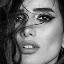 Zeina als ياسمين