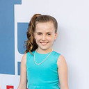 Kiely Renaud als Molly (voice)