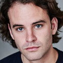 Jack Bardoe als Charles Pope