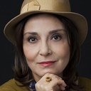 Seray Gözler als Sevinç