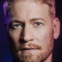 Gavin Stenhouse als Evan Hartley