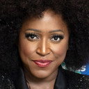 Mica Paris als Self