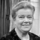 Nora Marlowe als Emma
