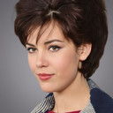 Tijen Par als Gülnaz