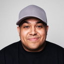 Charlie Guzman als Menasor (voice)
