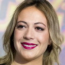 María Villalón als Blonde Twin