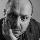 Cătălin Saizescu als Livreur fleurs (as Catalin Saizescu)